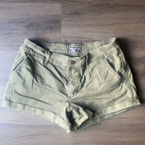 Abercrombie & Fitch classic low rise short size 27